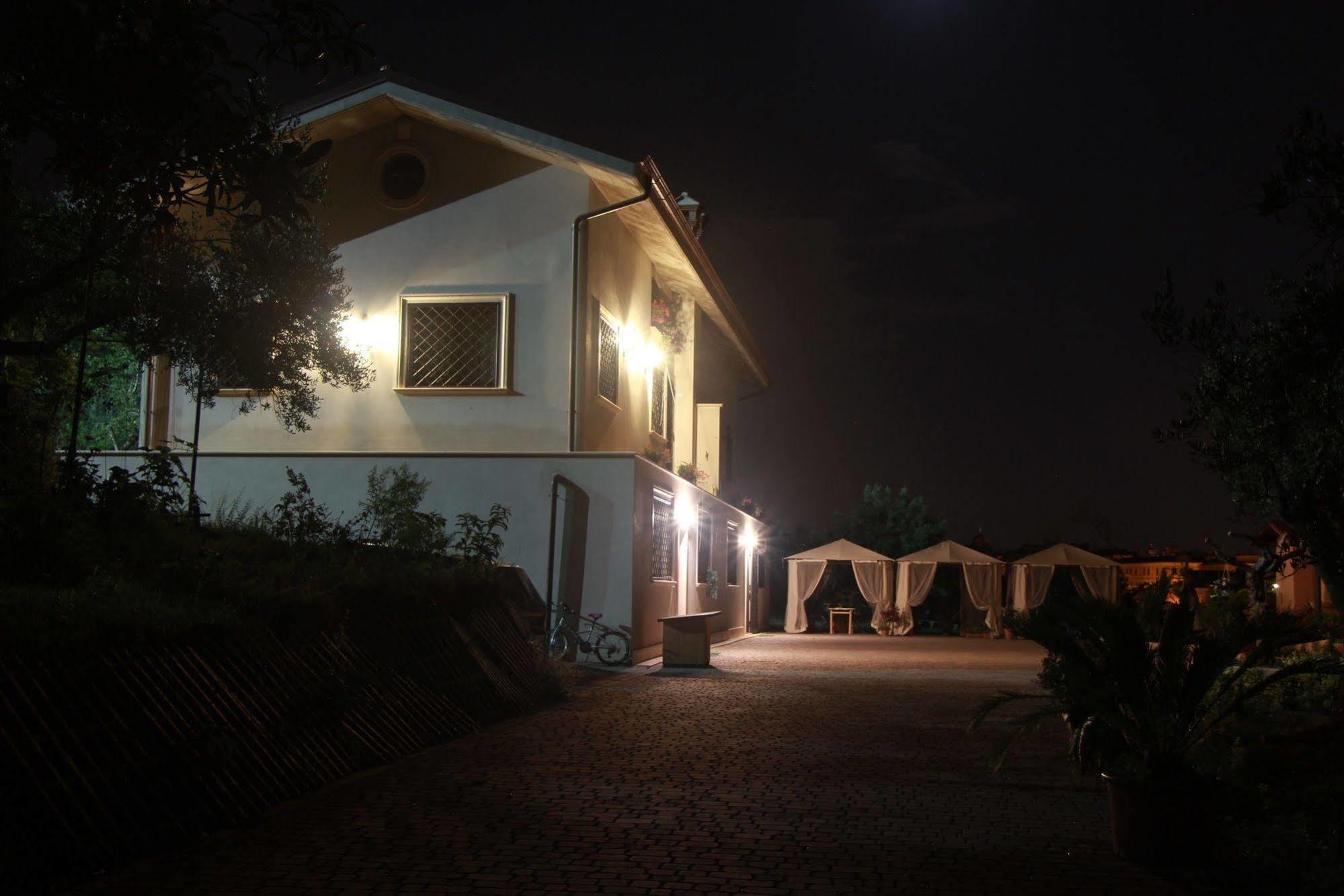 B&B La Terrazza Di Фраскаті Екстер'єр фото